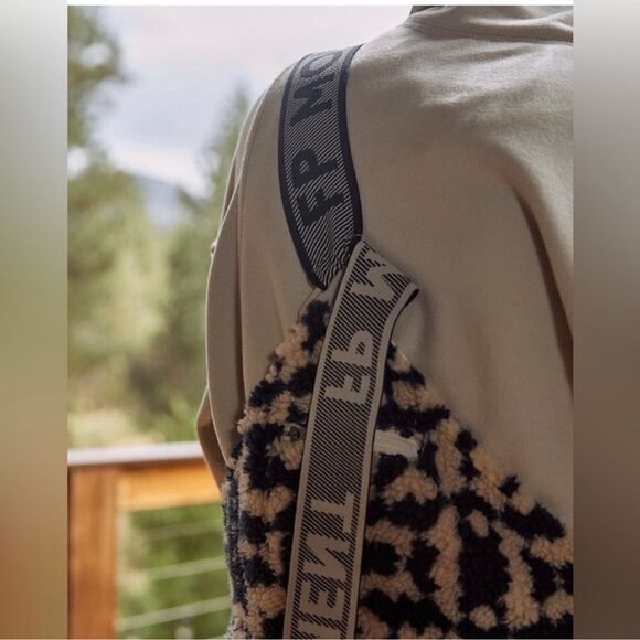 New Free People x FP Movement Hit The Slopes - Picture 5 of 9